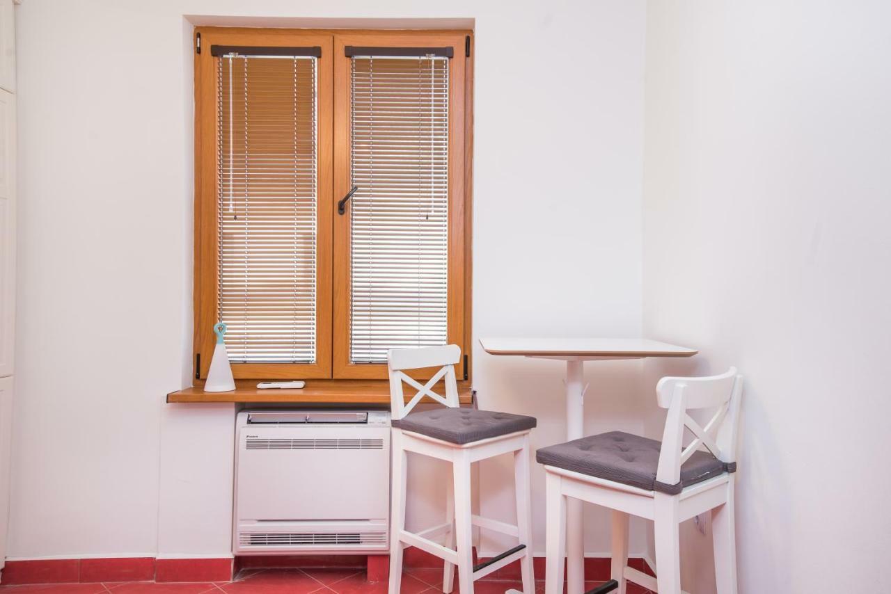 Designer & Luxurious, Business, One Bedroom In By Flat Mаnager *