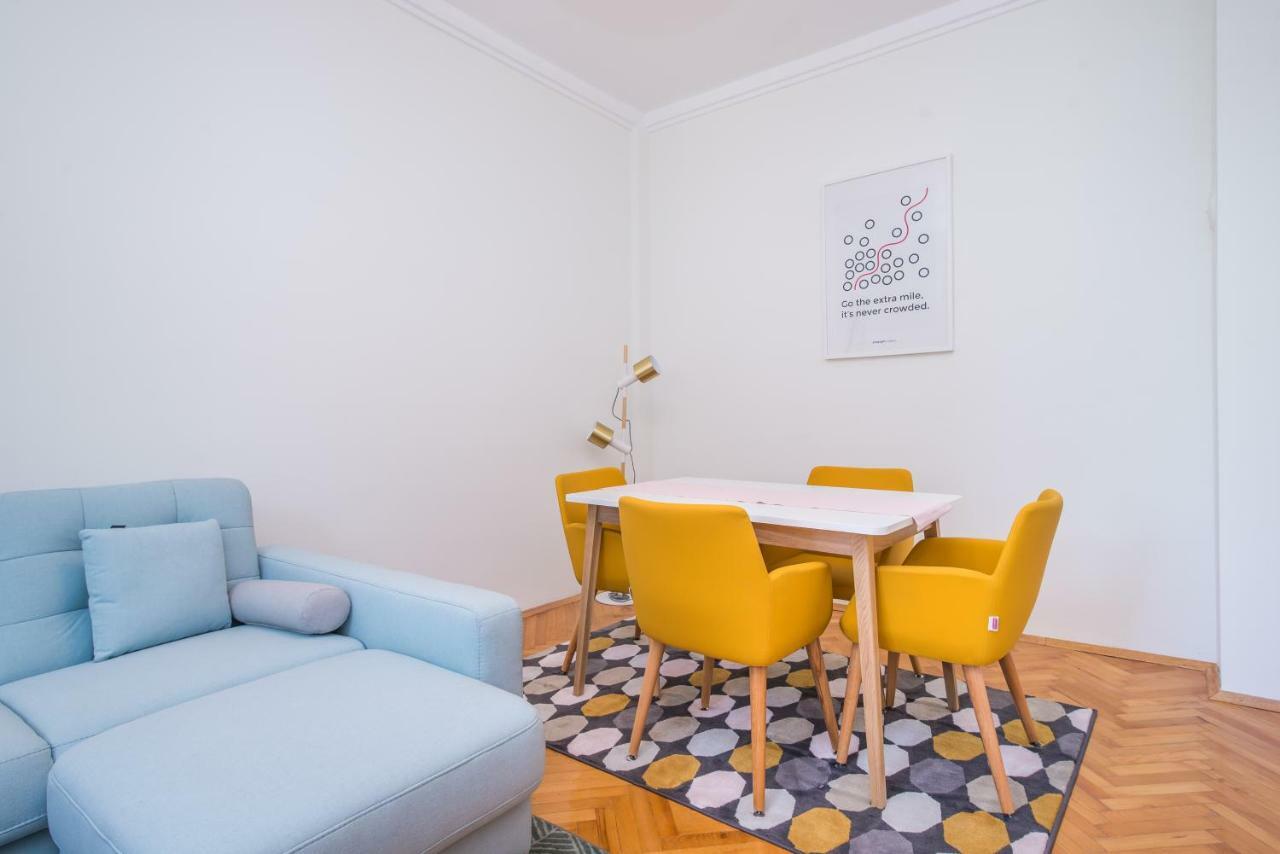 Designer & Luxurious, Business, One Bedroom In By Flat Mаnager Apartemen