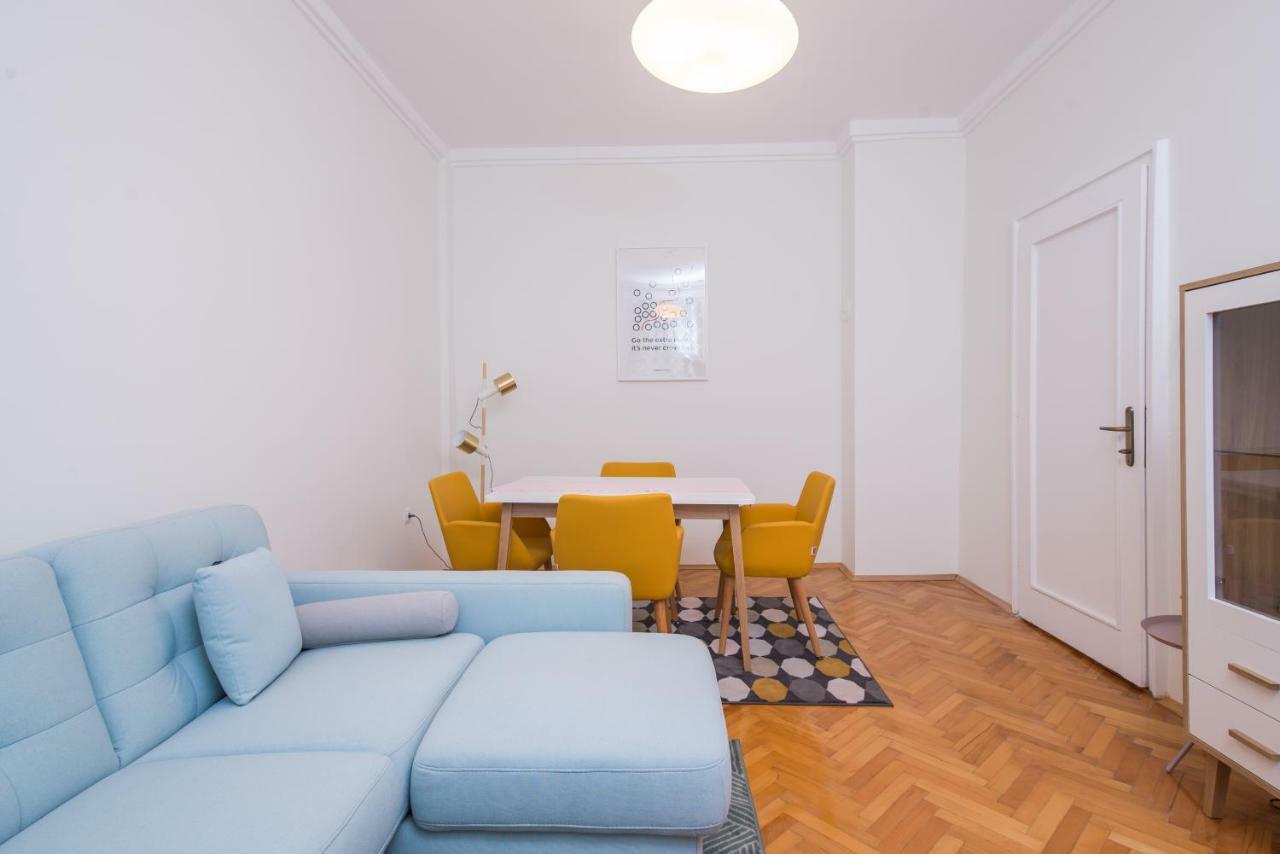 Designer & Luxurious, Business, One Bedroom In By Flat Mаnager *
